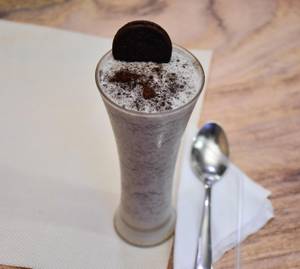 Oreo Milk Shake