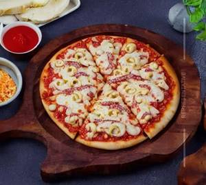 Chicken Schezwan Cheese Pizza 