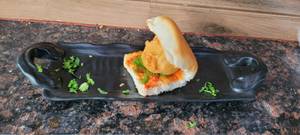 Tawa Masala Vada Pav
