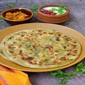 Moli Paratha With Amul Butter + Pickle + Curd