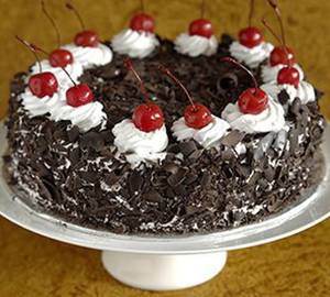 Eggless Classic Black Forest Cake