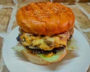 Mushrooms & Cheese Bbq Chicken Burger