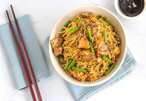 Chicken Egg Chowmein