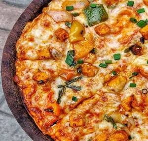 Tandoori Paneer Pizza