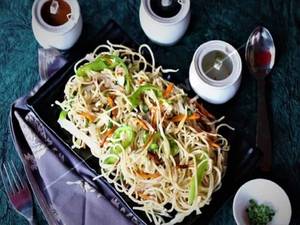 Hakka Noodles