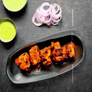 Paneet Kasturi Tikka