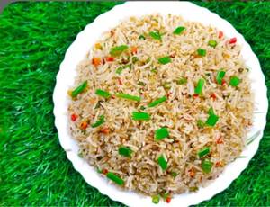 Chicken With Egg Fried Rice ( Ful Plate)