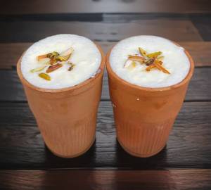 Kulhad lassi namkeen