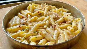 Chicken Pasta In Alfredo Sauce
