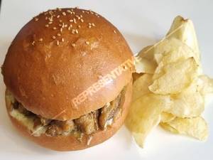 Chicken manchurian burger