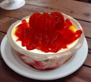 Fruits Pudding Pastry