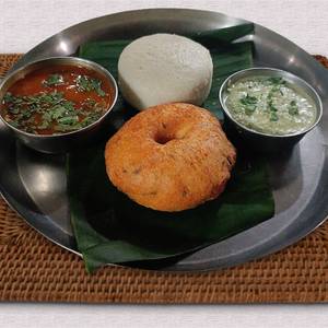 Idli Vada