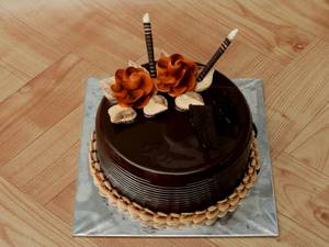 Chocolate Truffle Cake (500 Gm)