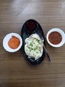 Chicken Cheese Plunge Momos