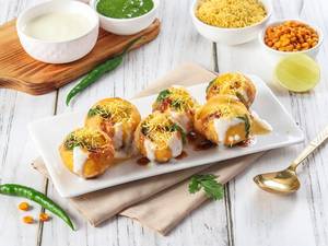 Dahi Batata Puri Chaat