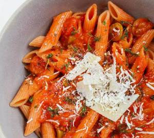 Red sauce pasta
