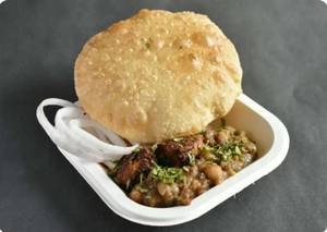 Puri ( 2 Pcs With Aloo & Matar ) + 1 Imarti