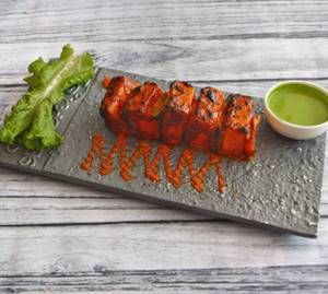 Butter Paneer Tikka (8 Pieces)