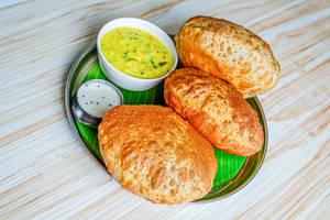 Poori masala( 3 poori)