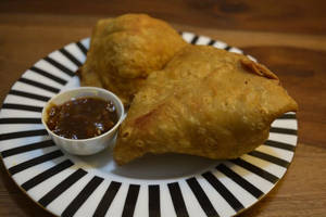 Chicken Singara [2 Pieces]