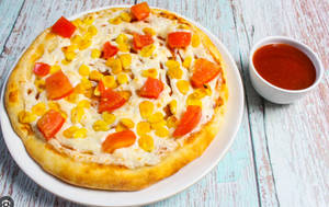 Tomato And Corn Pizza