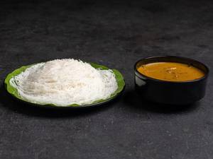 Idiyappam With Kadala Curry