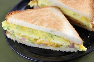 Omelette Sandwich