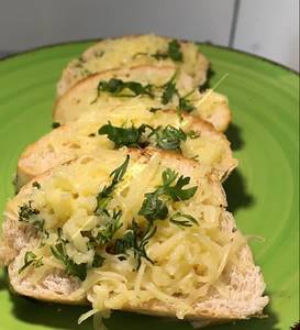 Garlic Chilly Cheese Toast.