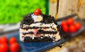 Eggless Black Forest Pastry