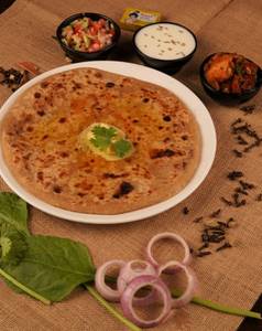Aloo Pyaz Paratha(tandoori)
