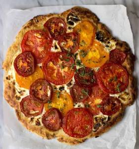 Cheesy Tomato Pizza