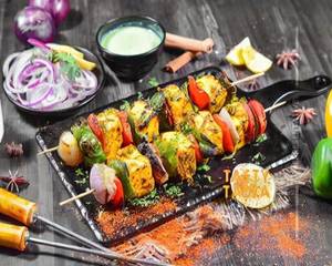 Achari Paneer Tikka