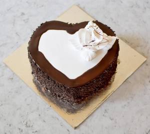Heart Shape Black Forest Cake(Eggless) 1 Kg.                                                   