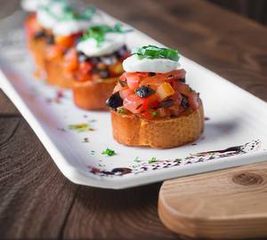Pomodoro Fresco Bruschetta (Jain)