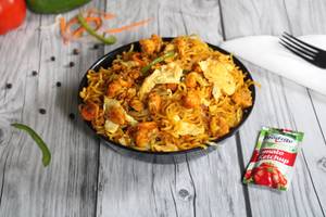 Chicken and egg fried maggi