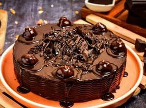 Snicker Chocolate Cake 