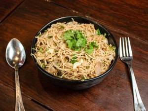 Veg Hakka Noodles