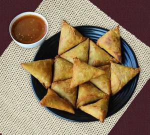 Navtad samosa [12 pieces]