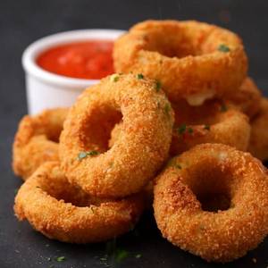 Onion Rings With Dip
