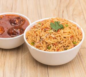 Veg Manchurian Rice With Gravy