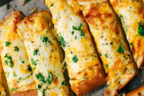 Special Garlic Bread 