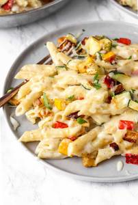 Spicy Creamy Veg  Penne Pasta  (450 Gms)