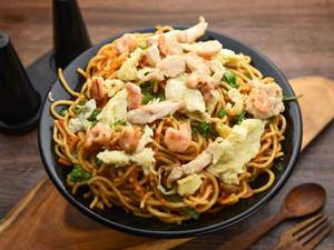 Schezwan Mixed Noodles