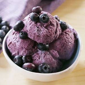 Blackcurrant Ice Cream