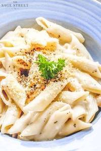 Hot Cheese Garlic Pasta Extra Cheese