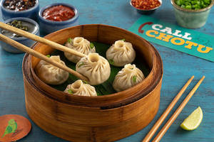 Rosy Aunty ke Veg Momo
