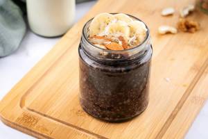 Chocolate Chia Seed Pudding Bowl  [Protein -16g, Fiber-16.1g]