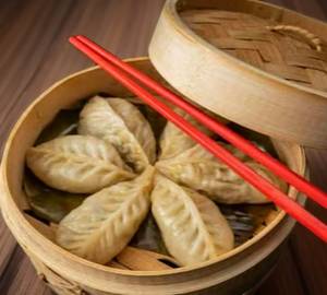 Chicken steamed momos