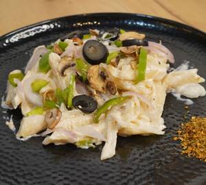 White Creamy Sauce Pasta