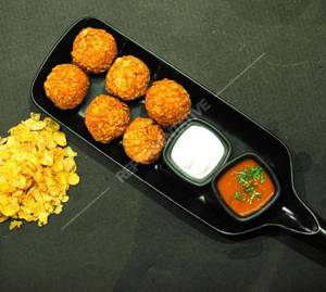 Kurkure Paneer Momos